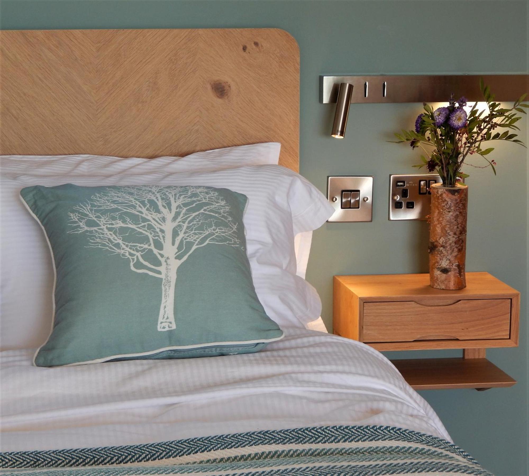 The At Thornbrook Apartment *